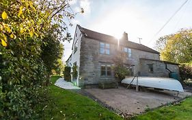 Peaceful Riverside Five Bed Cottage In Somerset